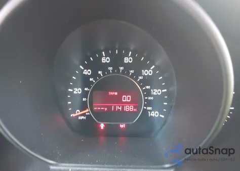 2016 Kia Soul z USA, uszkodzony, nr VIN KNDJN2A27G7822443